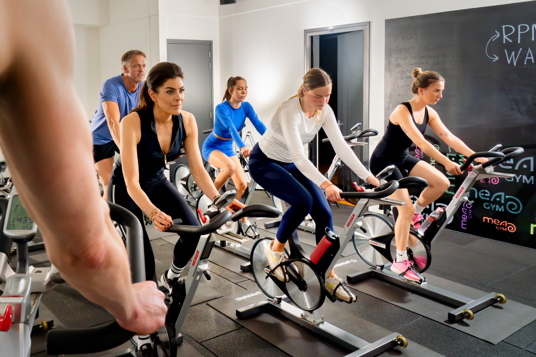 Spinning close-up Mea Gym